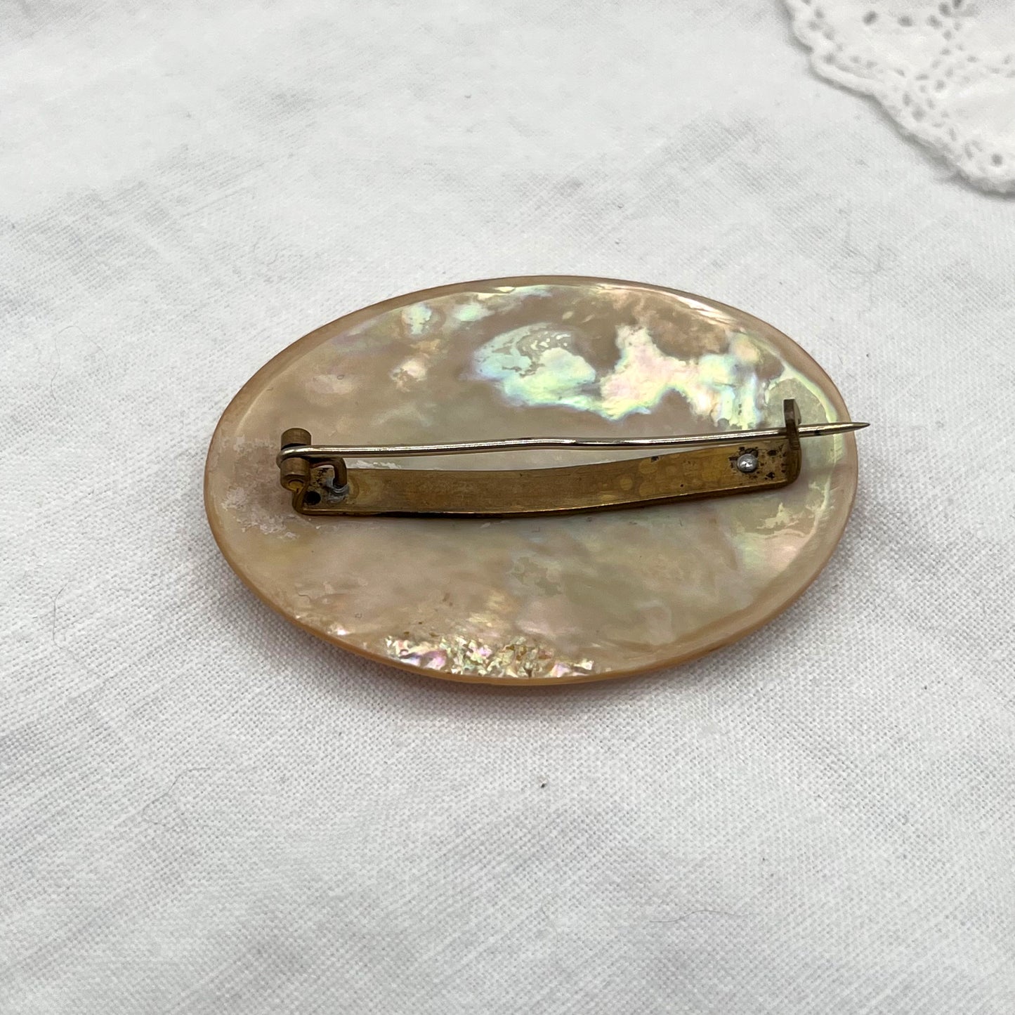 Vintage 1920s Oval Abalone Shell Brooch/Pin