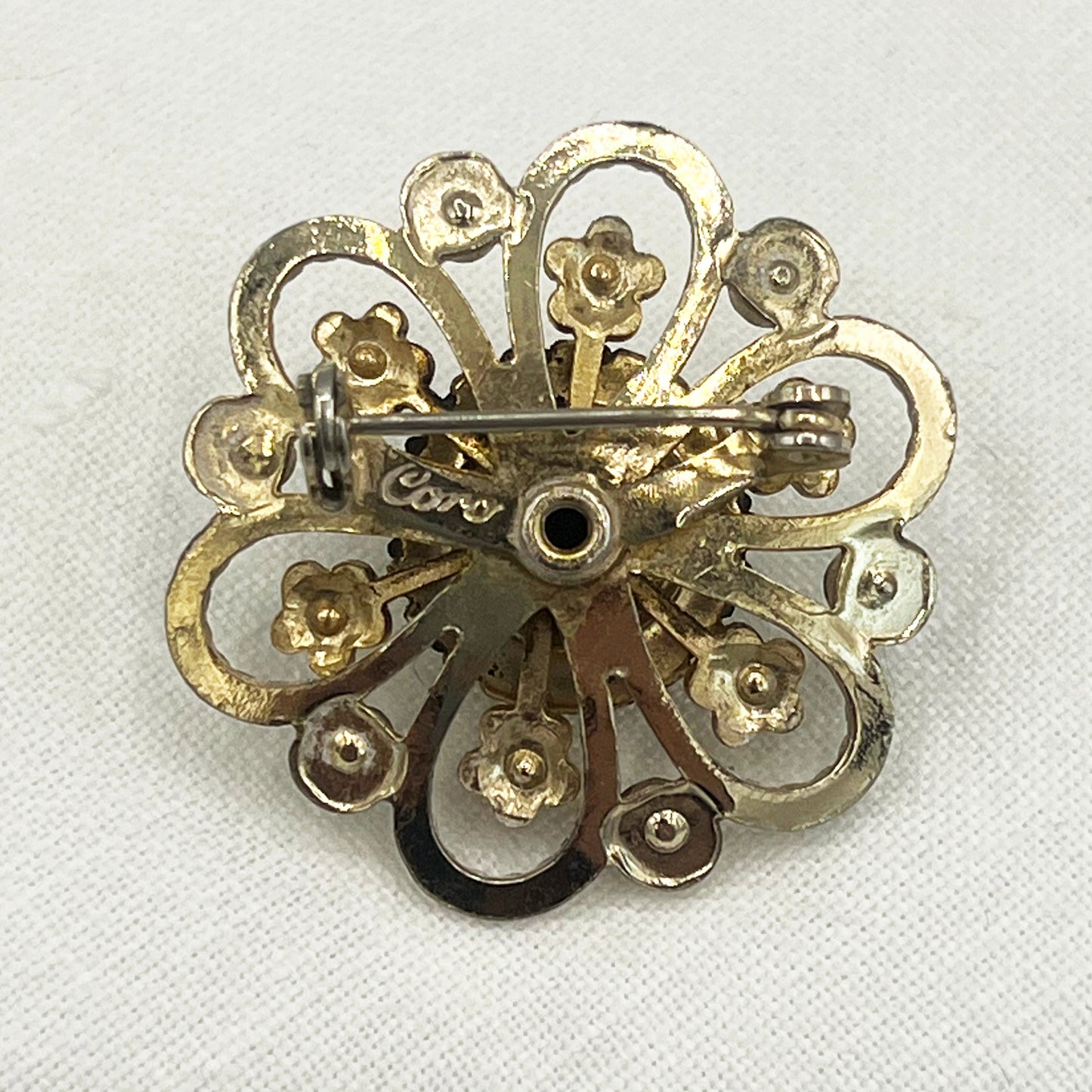 Pre 1955 Coro Green Rhinestone and Simulated Pearl Brooch Pin