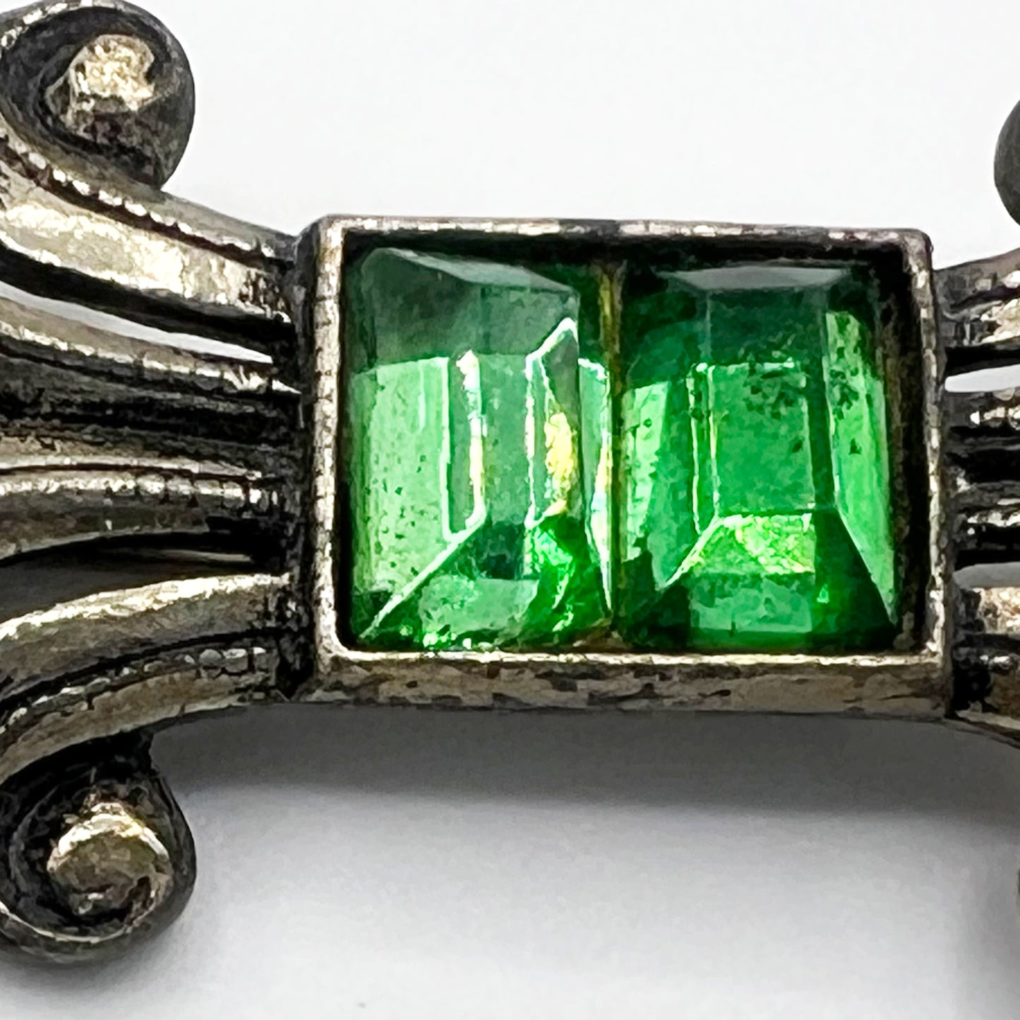 Vintage Estate Pot Metal & Faceted Green Glass Bar brooch/Pin