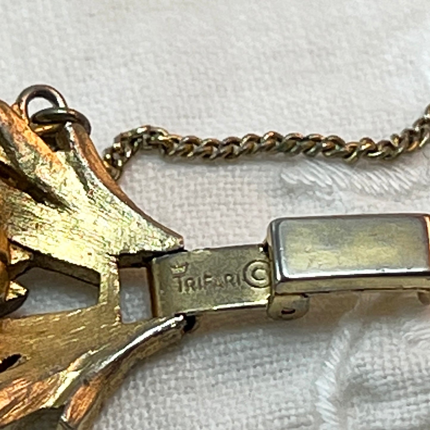 Vintage Crown Trifari Leaf Bracelet
