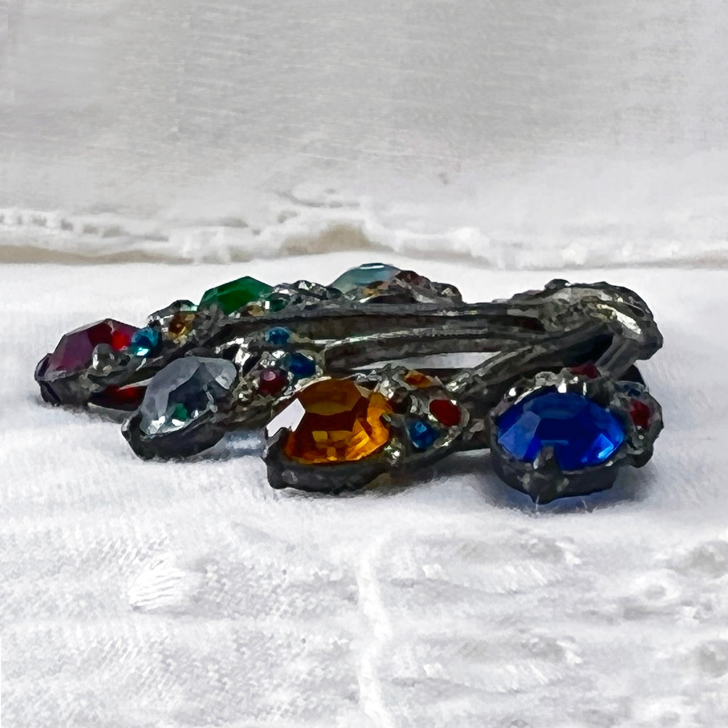 1930s Multi colored Glass Stone Fur/Dress Clip