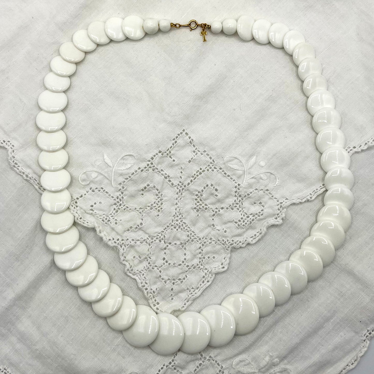 Vintage Trifari White Graduated Disk 22" Necklace