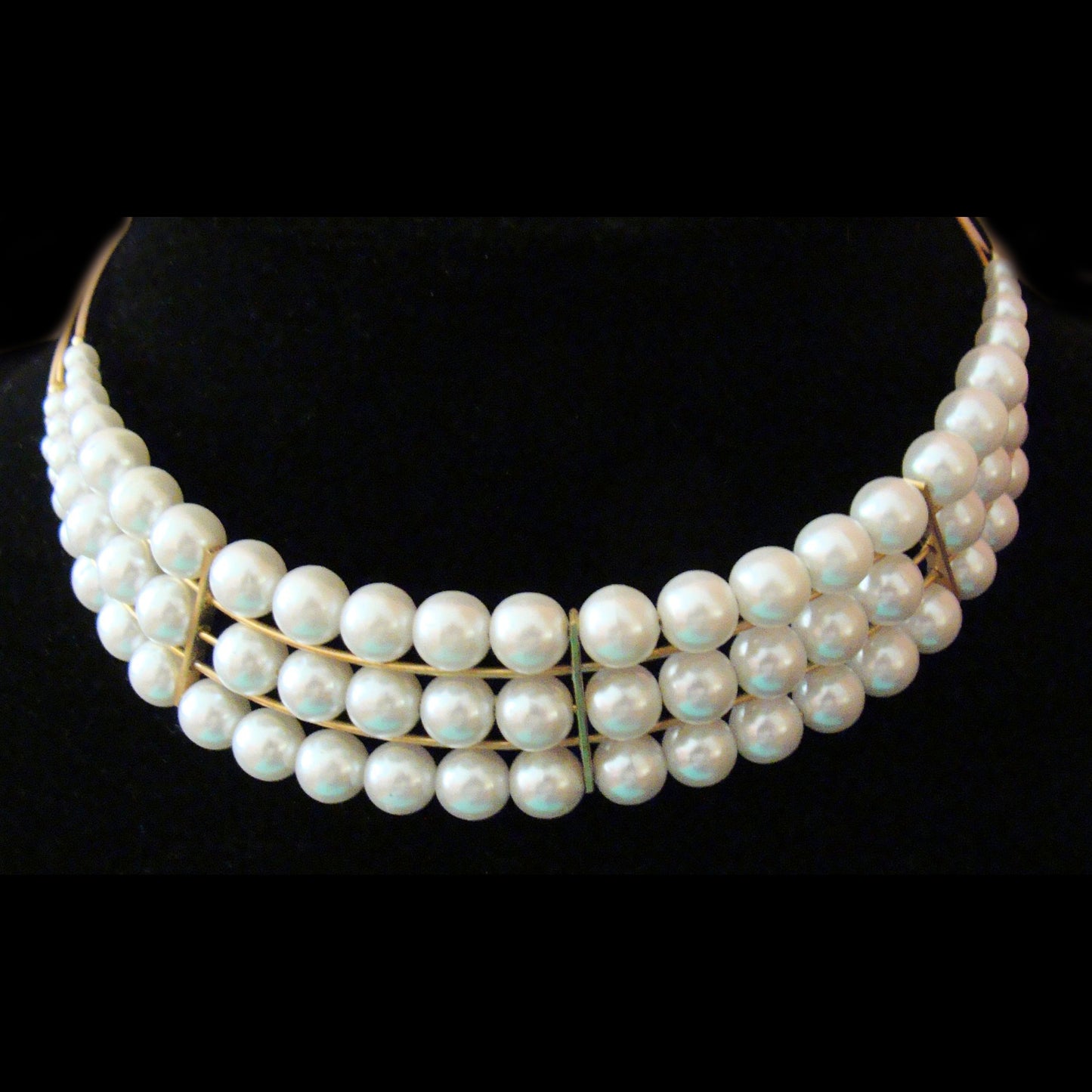 Three Rows White Beads on Gold Tone Wire Metal Adjustable Choker Necklace