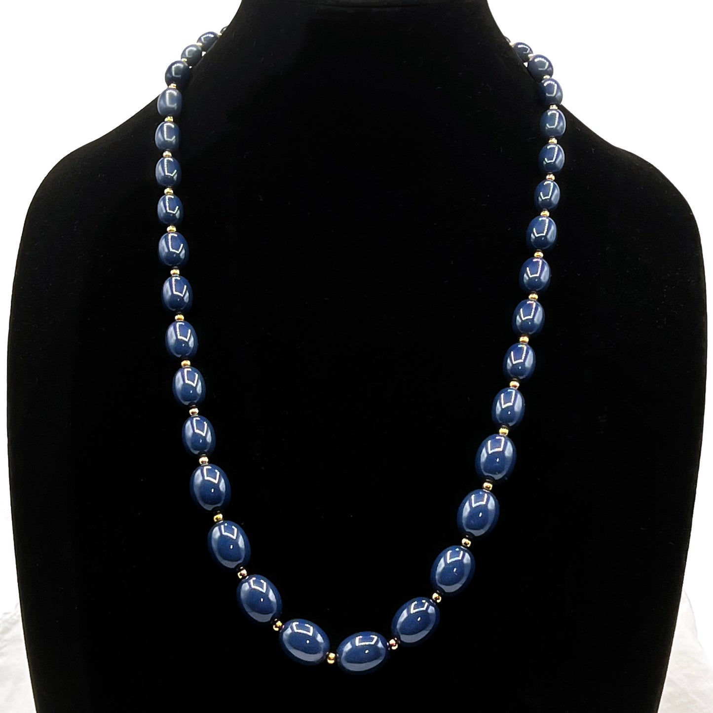 1980s Monet Graduated Navy Blue Acrylic Oblong Beaded Necklace