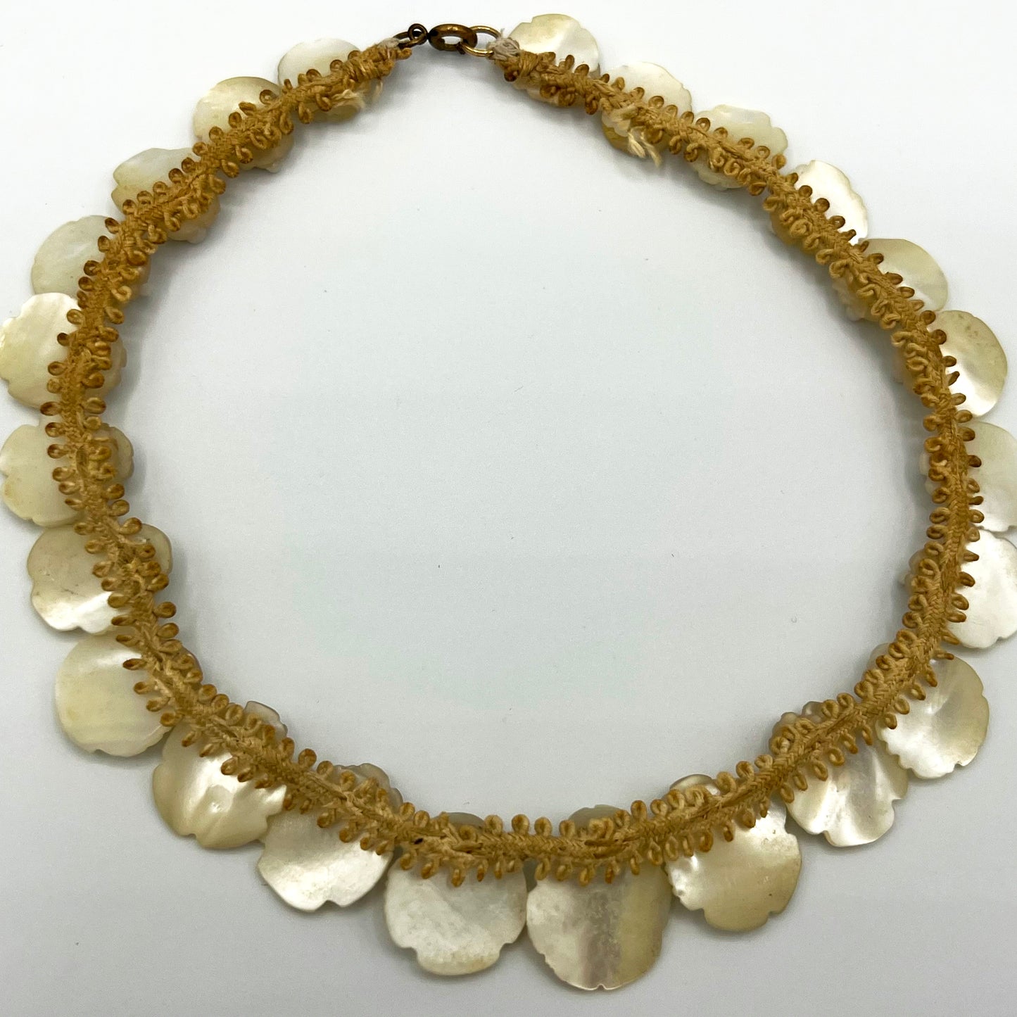 1930s Graduated Carved Mother of Pearl Flower Choker/Necklace