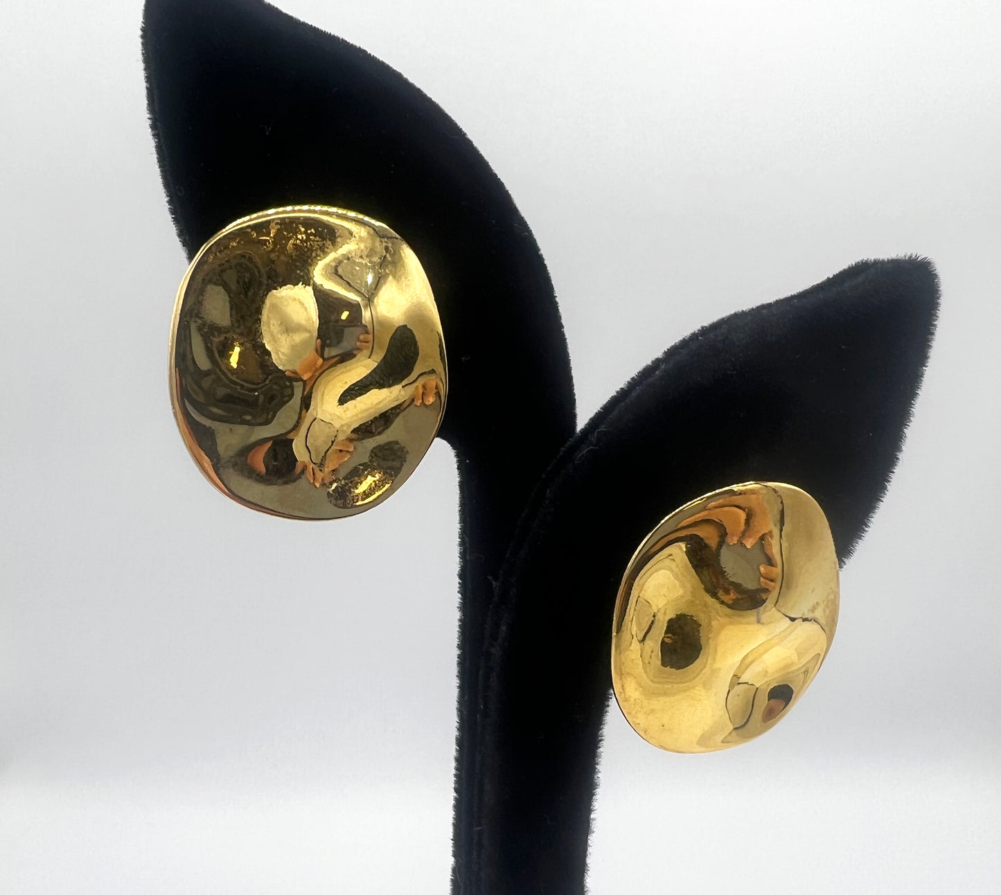 Vintage Goldette Clip on Gold Tone Disk Earrings