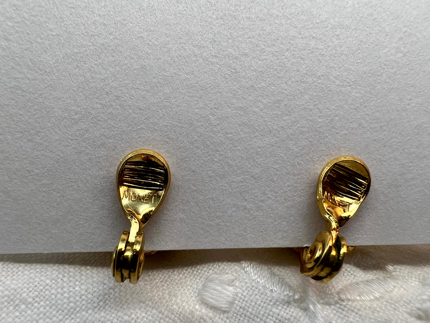 Vintage Monet Filigree Gold Tone Necklace and Earring Set