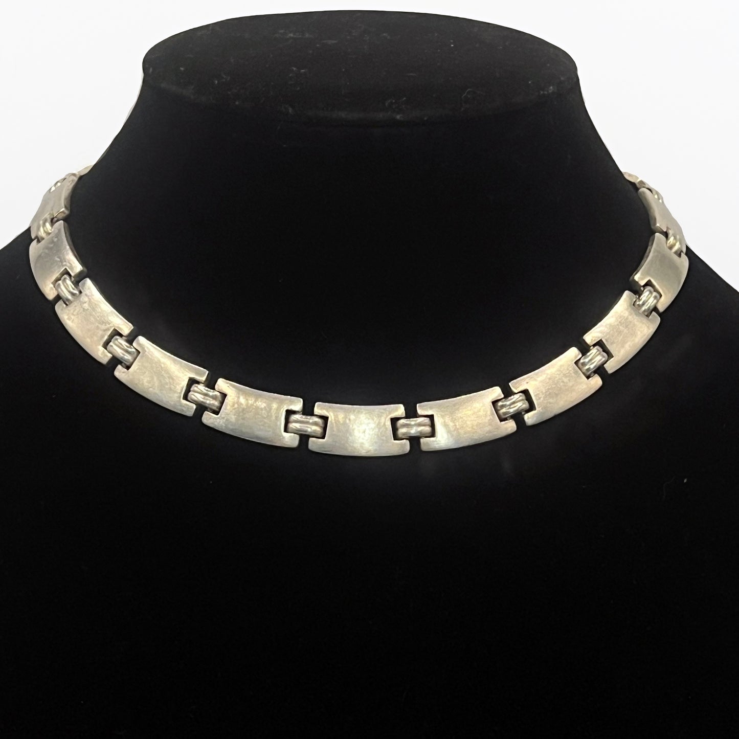 Napier Brushed Bar Link Necklace/choker