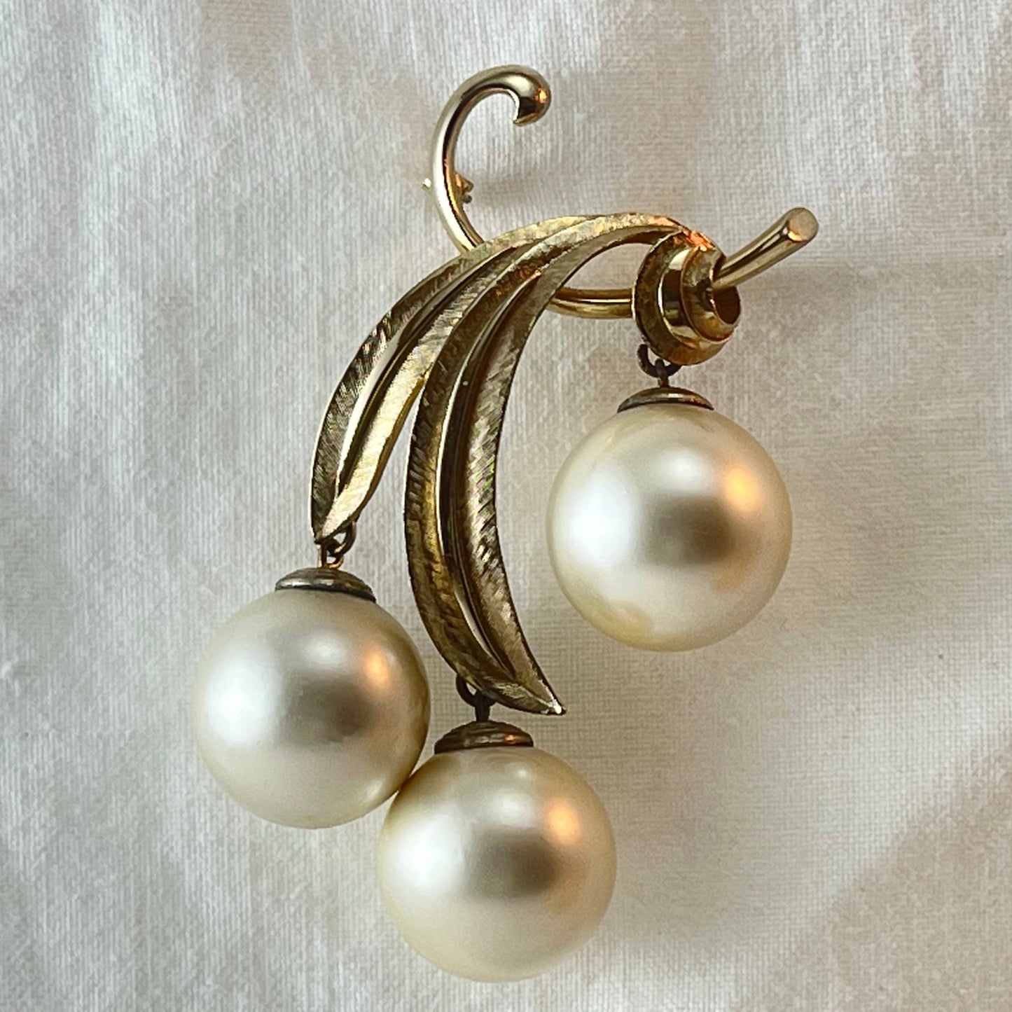 Rare Vintage Marvella Large Faux Pearl Dangle Brooch