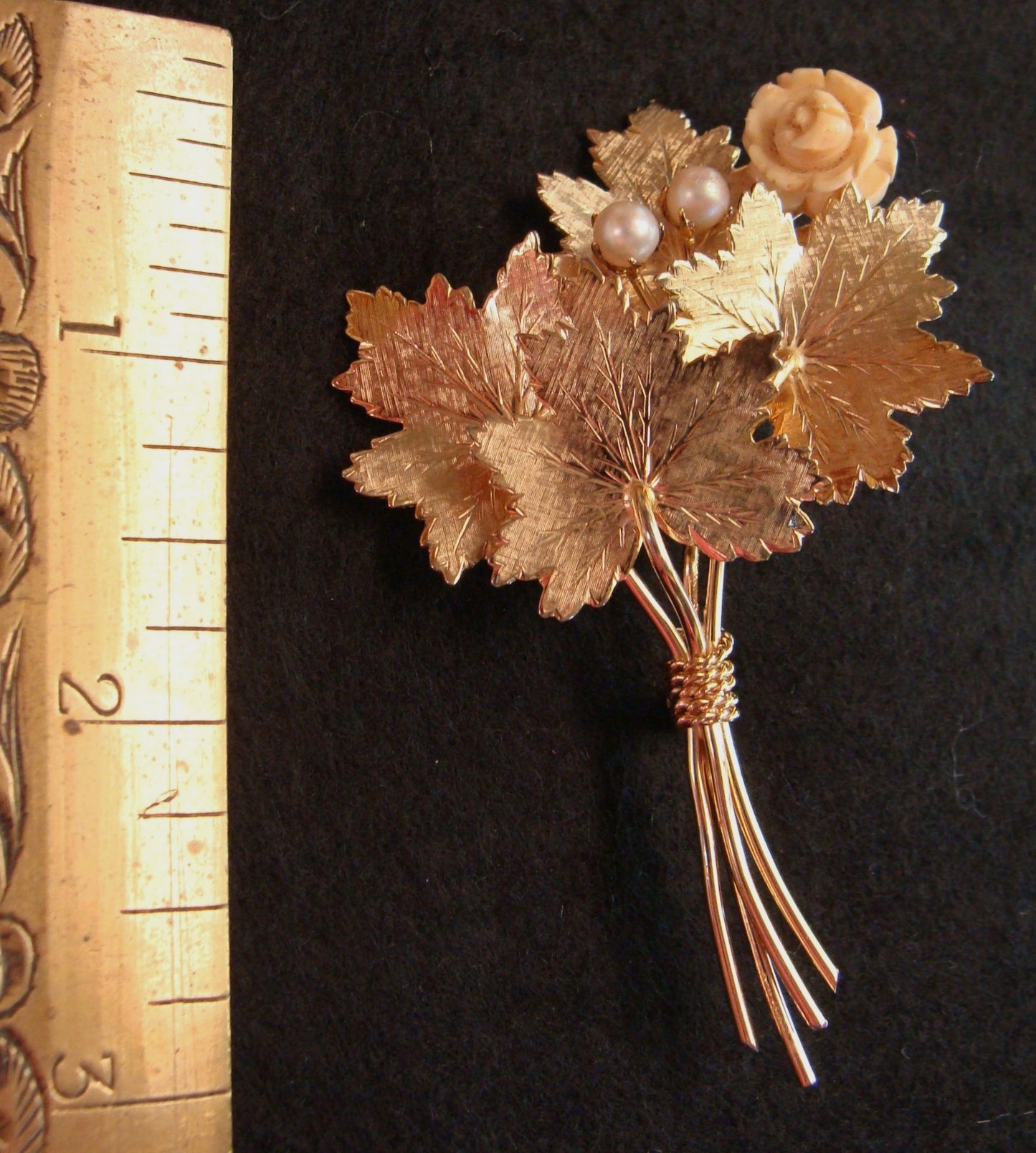 Binder Brothers (BB) Gold Tone Maple Leaf Brooch Pin