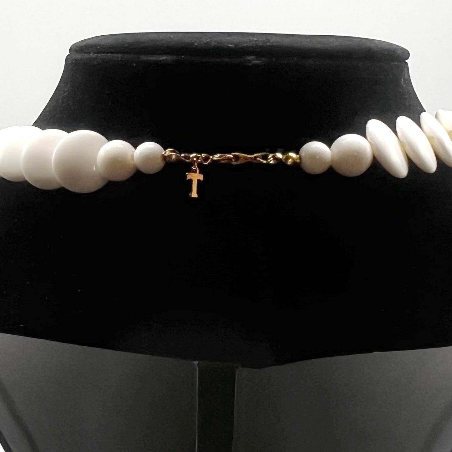 Vintage Trifari Graduated White Disk Choker Necklace, 16"
