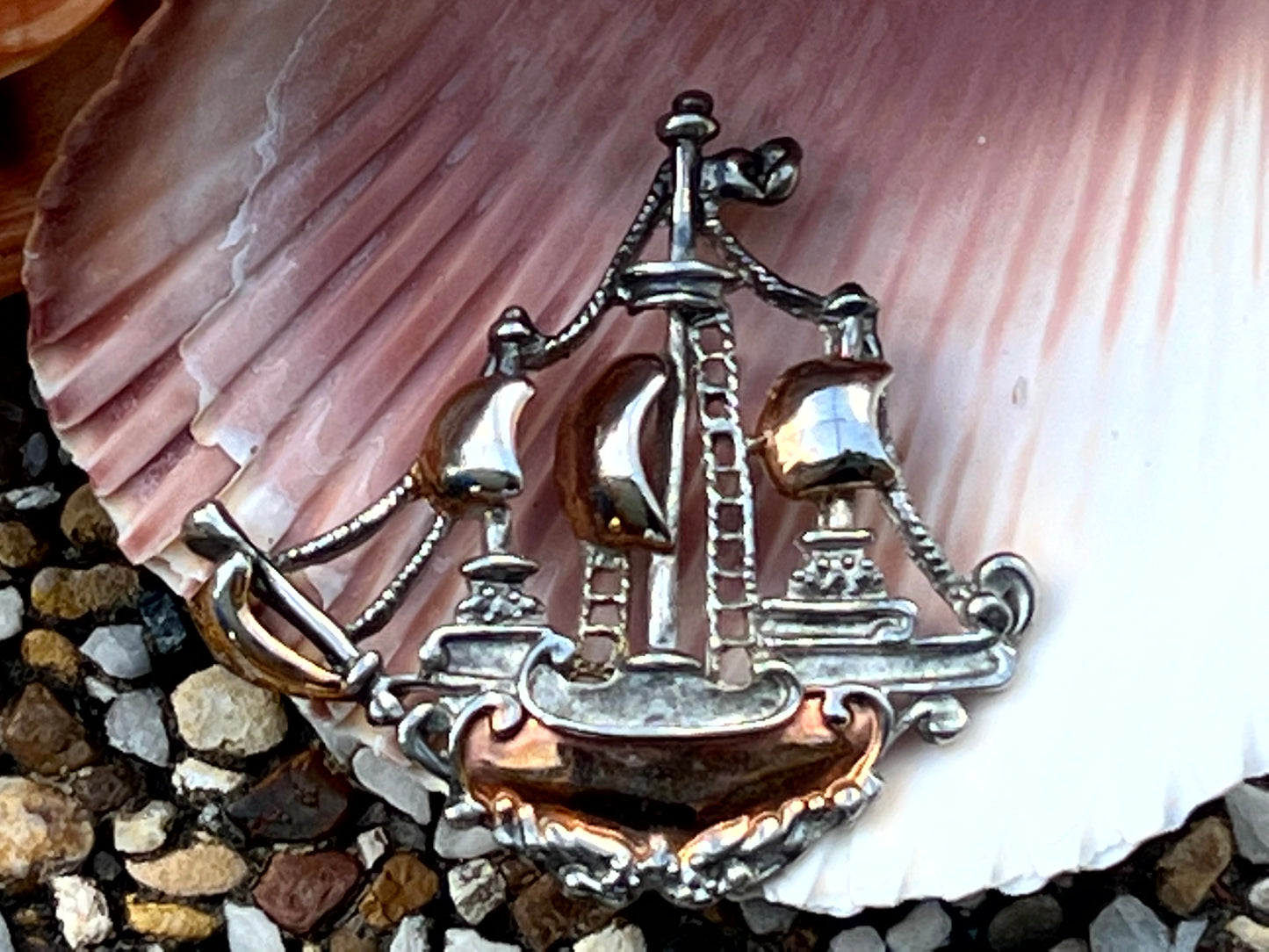 Vintage Gold Tone Pirate Ship/Galleon Brooch