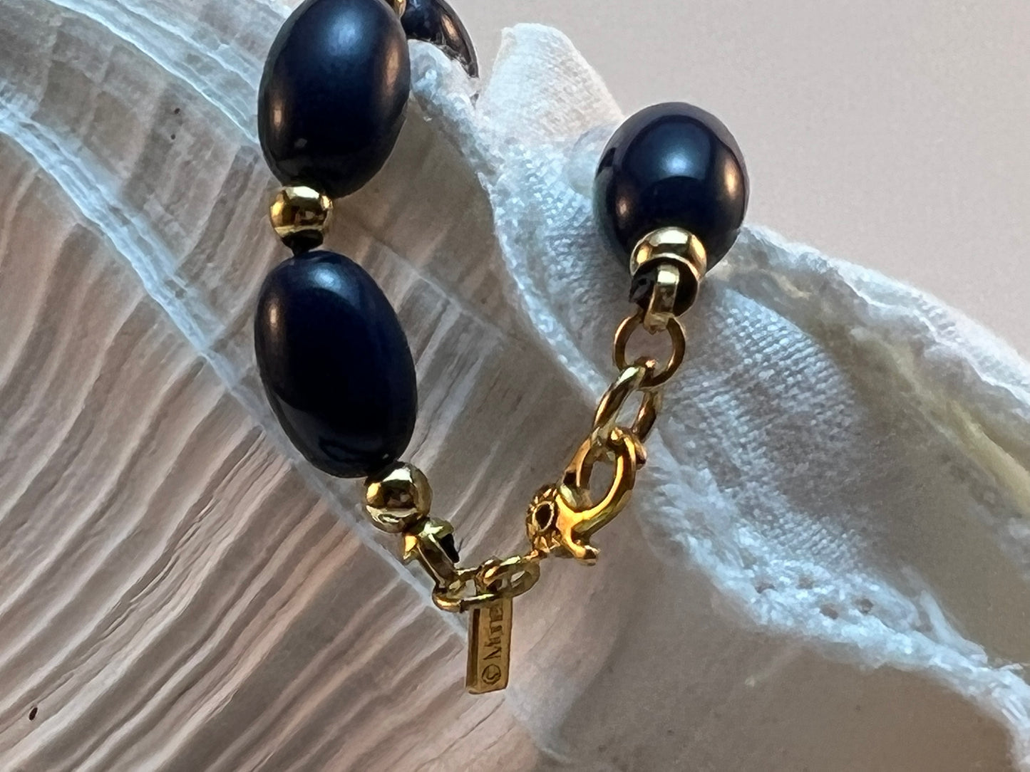 Vintage 1980s Monet Graduated Navy Blue Oblong Beaded Necklace